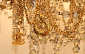 Pictures of gold - chanel accessories jewellery.jpg